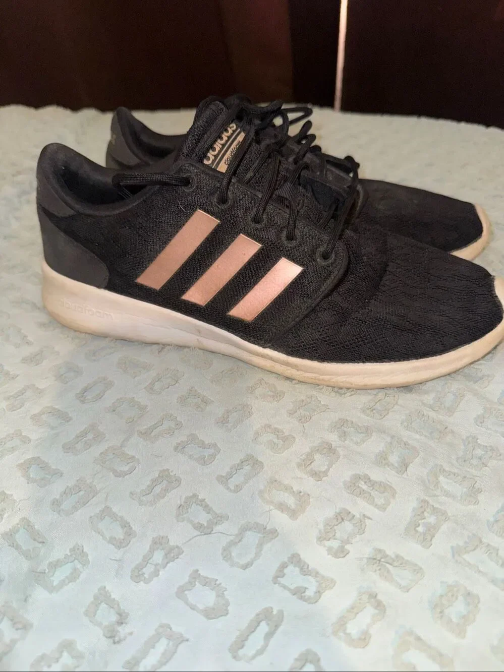 Adidas cloudfoam sneakers size 8.5